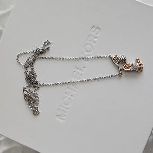 Charmed aroma Winnie the pooh necklace